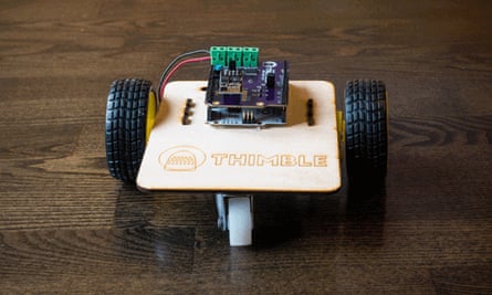 Thimble will send subscribers a monthly “Maker Box” that will teach users to build and assemble various projects, like a wifi-robot, LED cube or quadcopter.