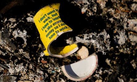 A broken mug
