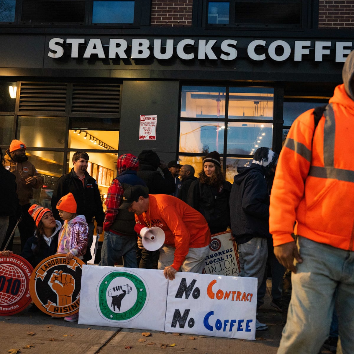 'Red cup rebellion': striking Starbucks baristas urge customers to stay away | Starbucks | The Guardian