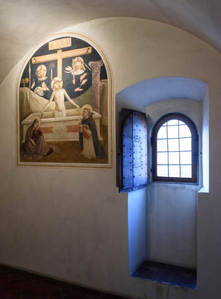 Cell 26 at the Museum of San Marco, Florence, with fresco (1437-45) by Fra Angelico and assistants.