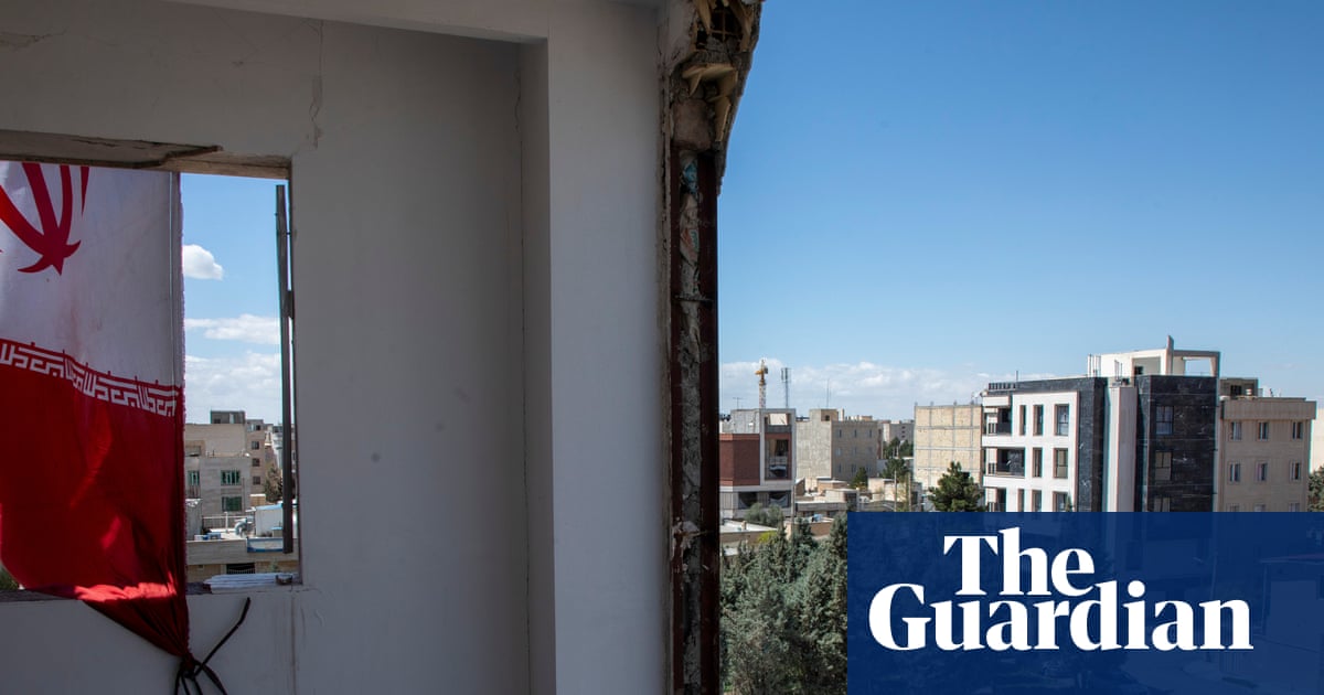 Oil, strait of Hormuz and empty threats: a timeline of Trump’s flip-flopping on the Iran war