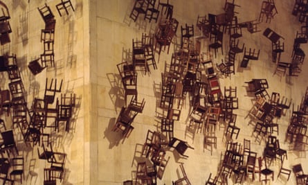 Doris Salcedo’s Noviembre 6 y 7 involved 280 chairs being lowered from the roof of the Palace of Justice in Bogotá, Colombia.