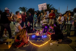 Los Angeles, US: Californian Kurds hold a demonstration and candlelit vigil to honour the memory of Mahsa Amini in front of the federal building. Amini died after being arrested in Tehran by the Islamic republic’s ‘morality police’ on 16 September