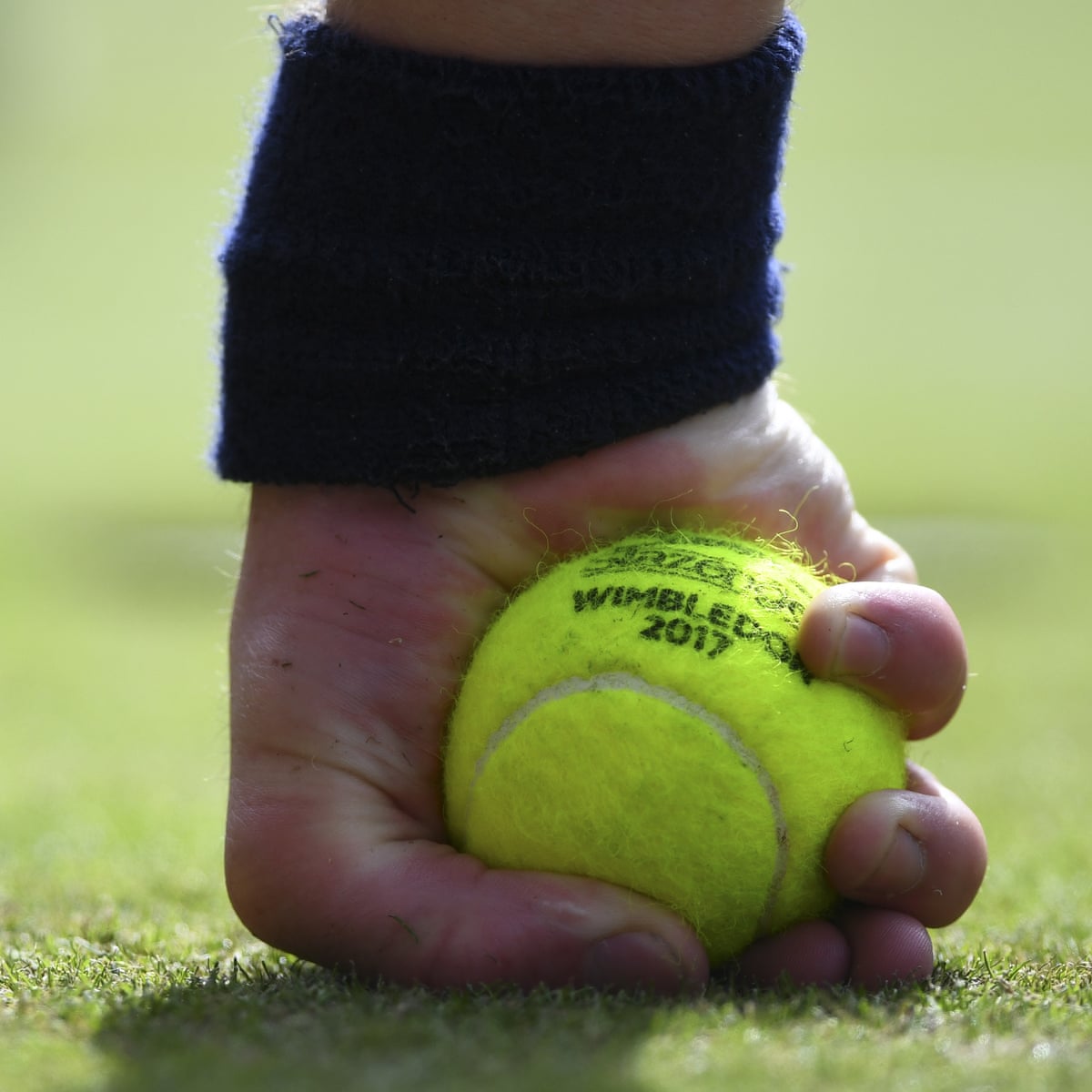 Wimbledon Ballboys And Ballgirls May Be Trained In Players Quirks Wimbledon 17 The Guardian
