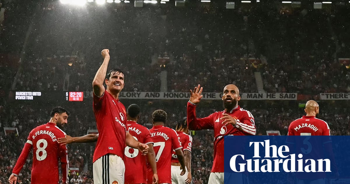 Michael Carrick hails Manchester United’s grit after rout of Ipswich