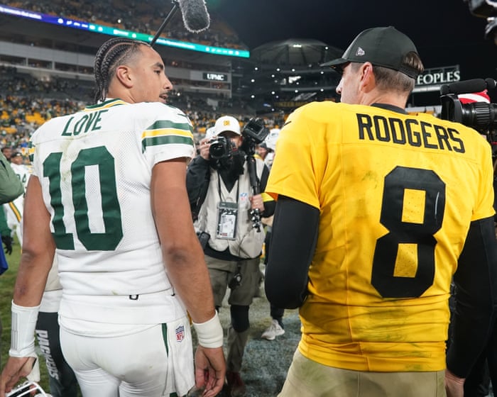 The old man and the mirror: Aaron Rodgers meets the quarterback he used to be