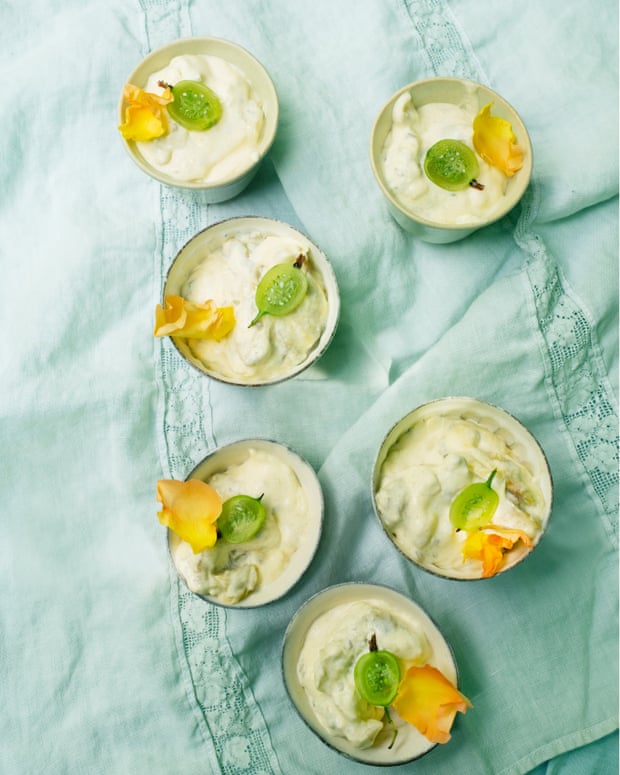 ‘Chill for a good hour before serving’: a fool of baked gooseberries and elderflower.