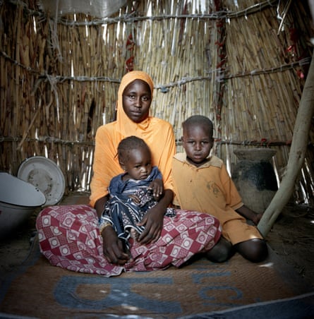 Tchelou Bossomi and her daughter, Khalfoumi, and son, Abba, in an unnamed IDP camp on the outskirts of Mémé.