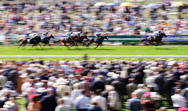 Quickthorn (right) takes the Lonsdale Cup.