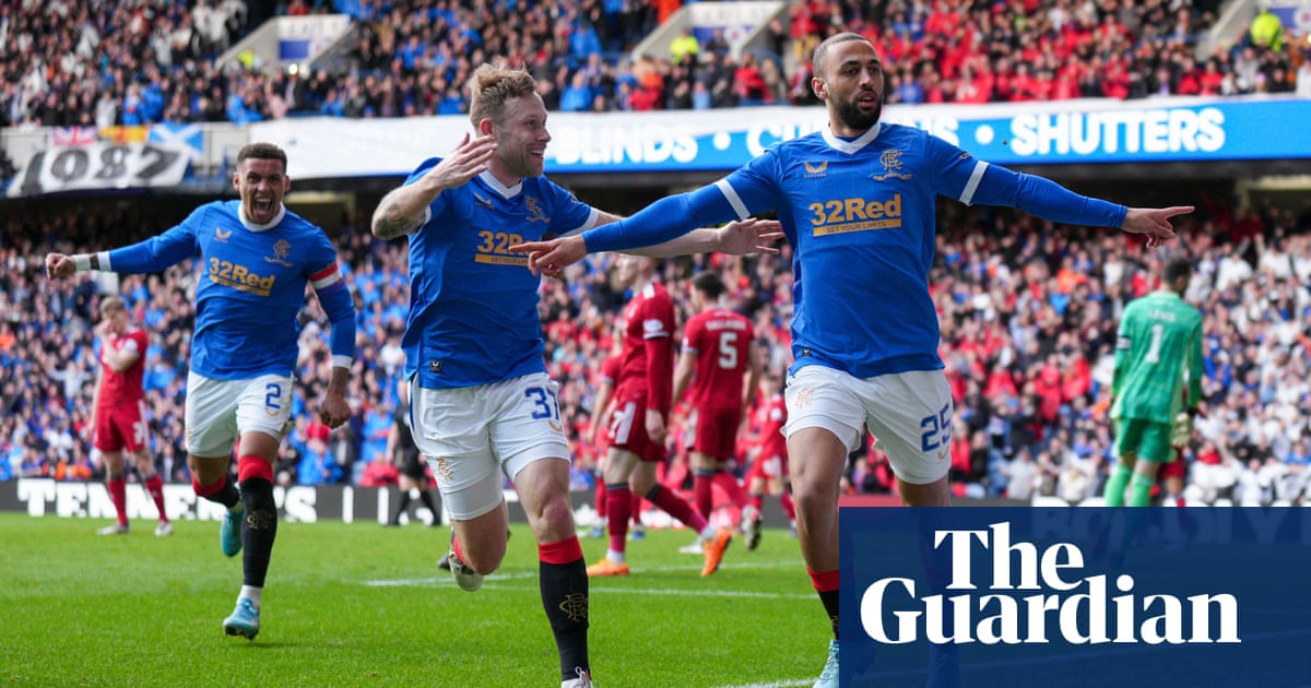 Scottish Premiership: Kemar Roofe lifts Rangers as late strike sinks Aberdeen