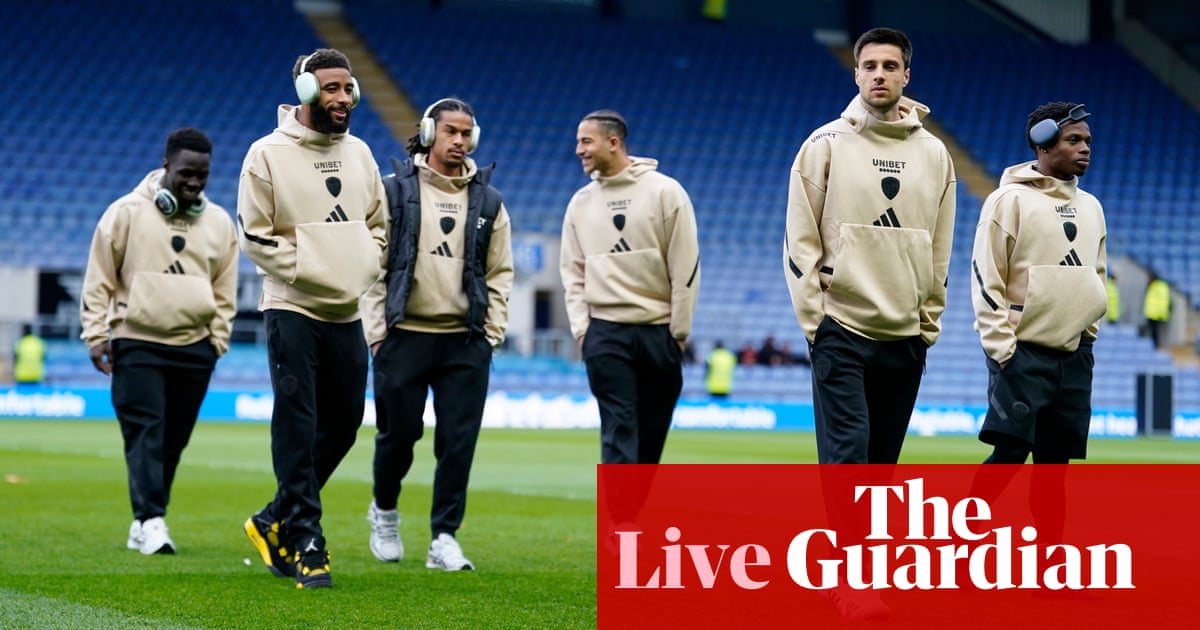 Oxford United v Leeds: Championship live