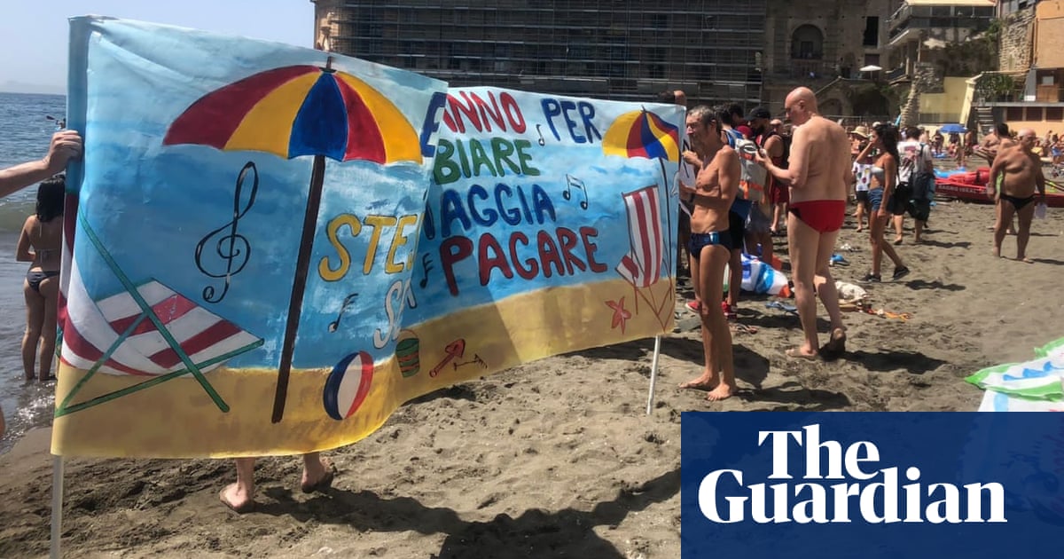 Protests grow in fight to reclaim Italy’s beaches from private clubs