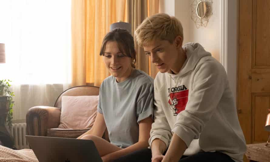 Mae Martin and Charlotte Ritchie in Feel Good