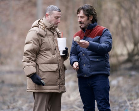 Tim Robinson and Paul Rudd in Friendship.