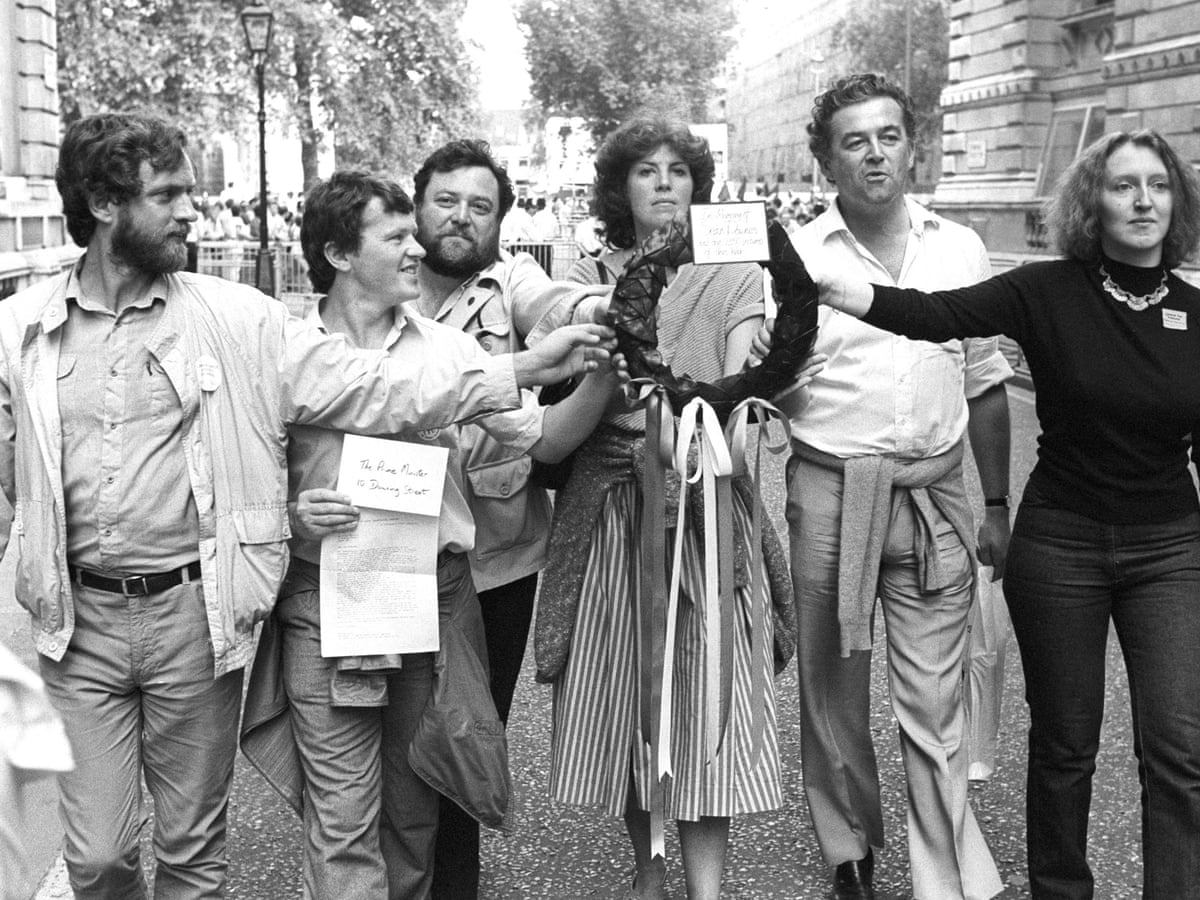 Jeremy Corbyn Plans To Speak To Families Of Ira Hyde Park Bombing Victims Jeremy Corbyn The Guardian