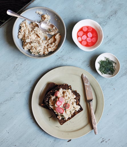 Katy Bescow’s easy vegan crushed white bean and dill smørrebrød with quick-pickled radish.