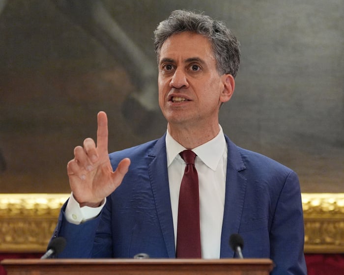Make Ed Miliband chancellor, ex-chief Treasury adviser tells Andy Burnham