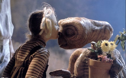 Visible moisture … Drew Barrymore and ET.