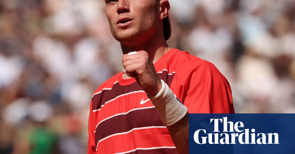 Jack Draper beats Joao Fonseca in straight sets to reach French Open fourth round
