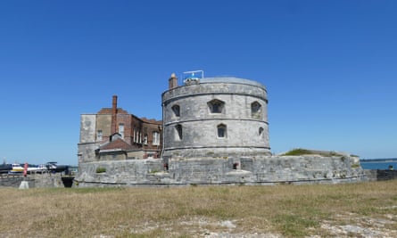 Calshot Castle, a fort built 1539-40 to defend Southampton Water.