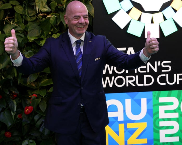 Oceania declares support for Infantino in boost for Fifa president but New Zealand breaks ranks
