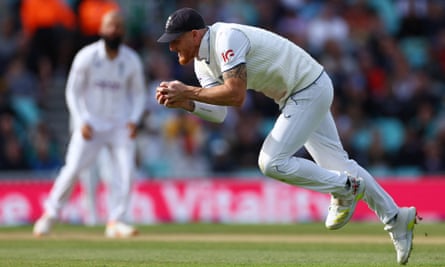 Ben Stokes catches Pat Cummins off Moeen Ali’s bowling