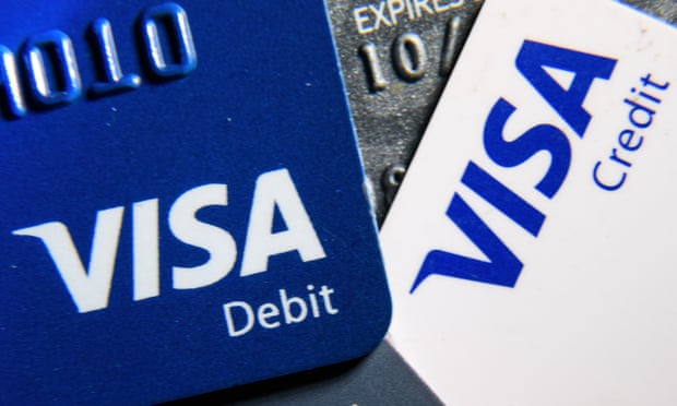 Visa card users are currently experiencing problems with chip and pi9n transactions.