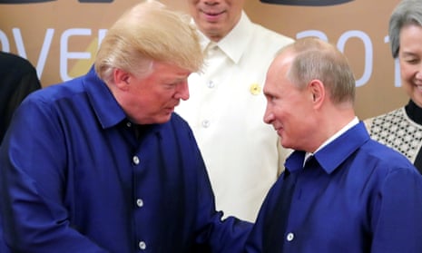 A friendly handshake at Apec between trump and putin