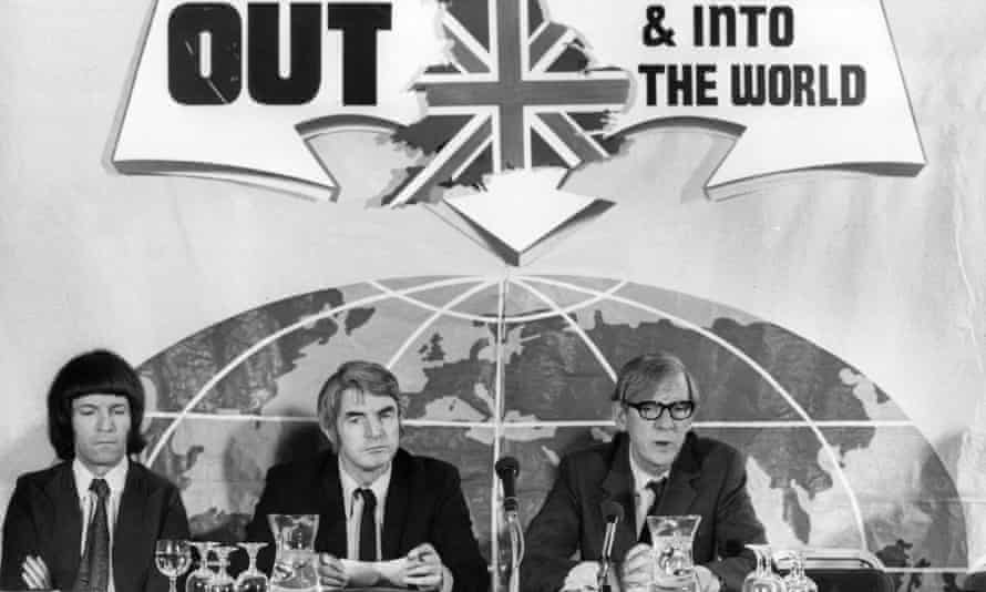 Anti-EuropeansLabour’s Peter Shore (right), Labour trade secretary, campaigns against membership of the EEC.