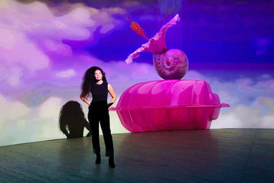 Angela Tiatia and her âspellbindingâ video work The Pearl.