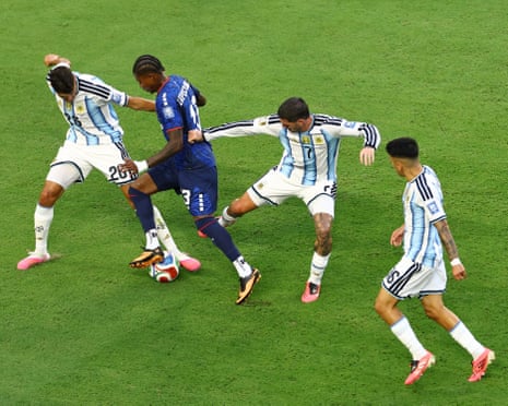 1) Argentina v Cape Verde: World Cup 2026 last 32 – live