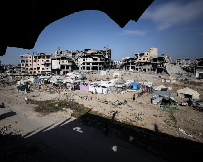 Reports of Israeli attacks in Gaza as it accuses Hamas of ‘blatant violation’ of ceasefire – Middle East crisis live