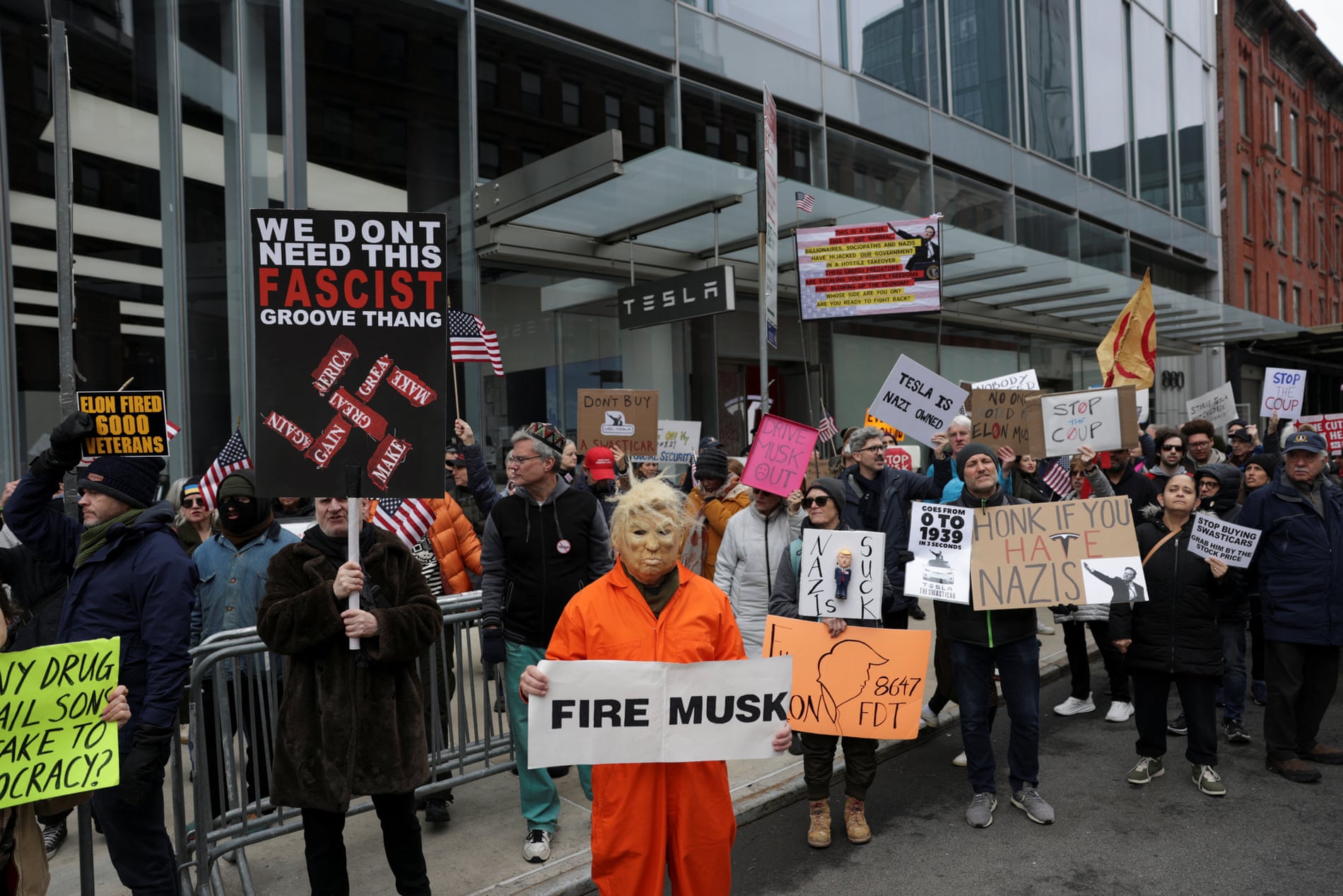 TESLA TAKEDOWN! GLOBAL ANTI-ELON MUSK PROTESTS ERUPT AT ALMOST 200 TESLA SHOWROOMS ๐ฅ