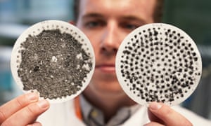 Washing machine filters with microfibres collected following a delicate wash (L) and a normal wash cycle