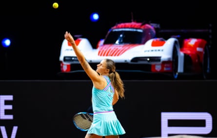 Karolina Pliskova in action against Donna Vekic.