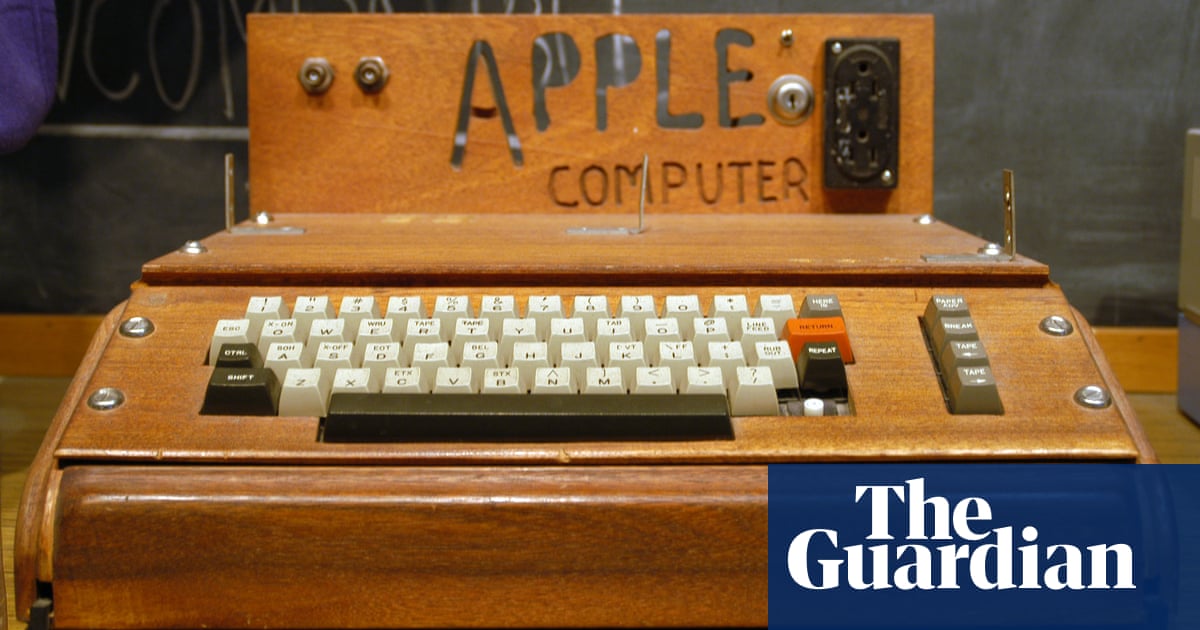 40 Years Of Apple In Pictures Technology The Guardian