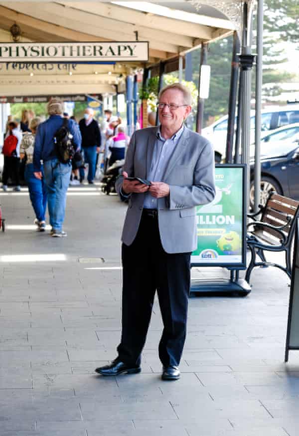Gary Lockett, Port Fairy real estate agent.