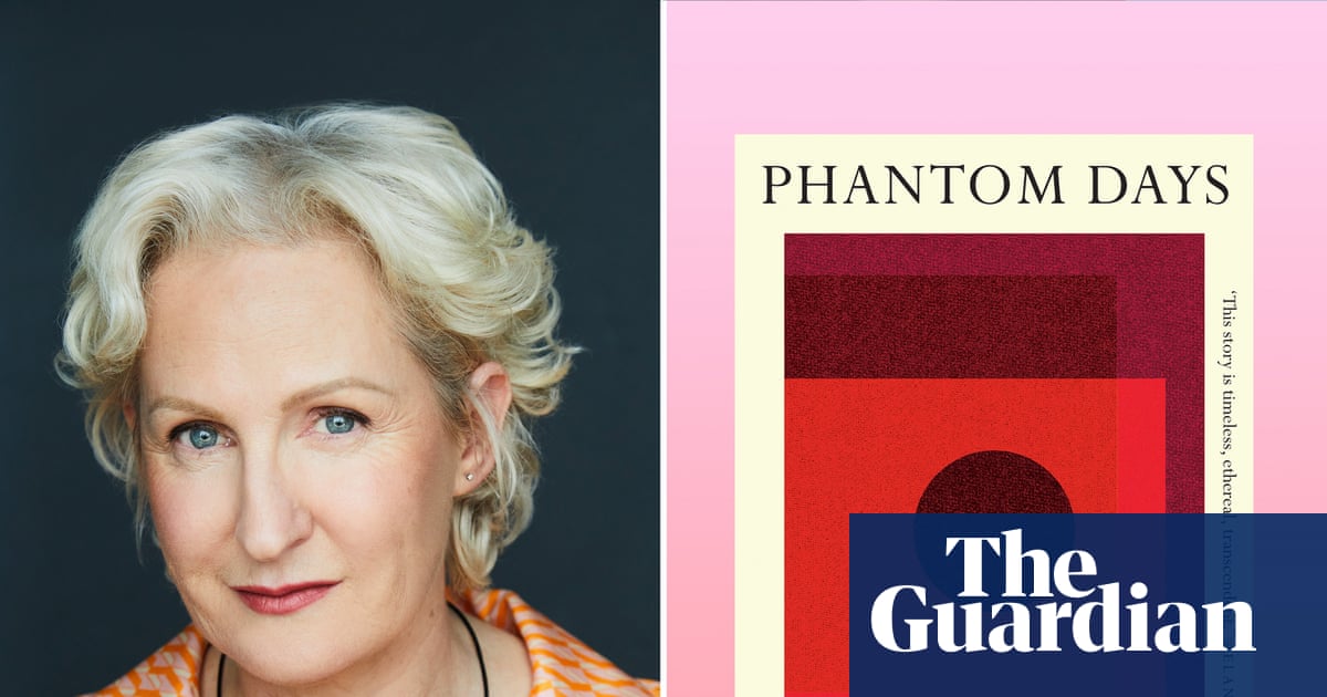 Phantom Days by Angela O'Keeffe review a rich, lyrical story told through the eyes' of a book