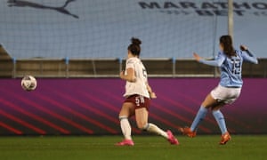 Weir scores the winner