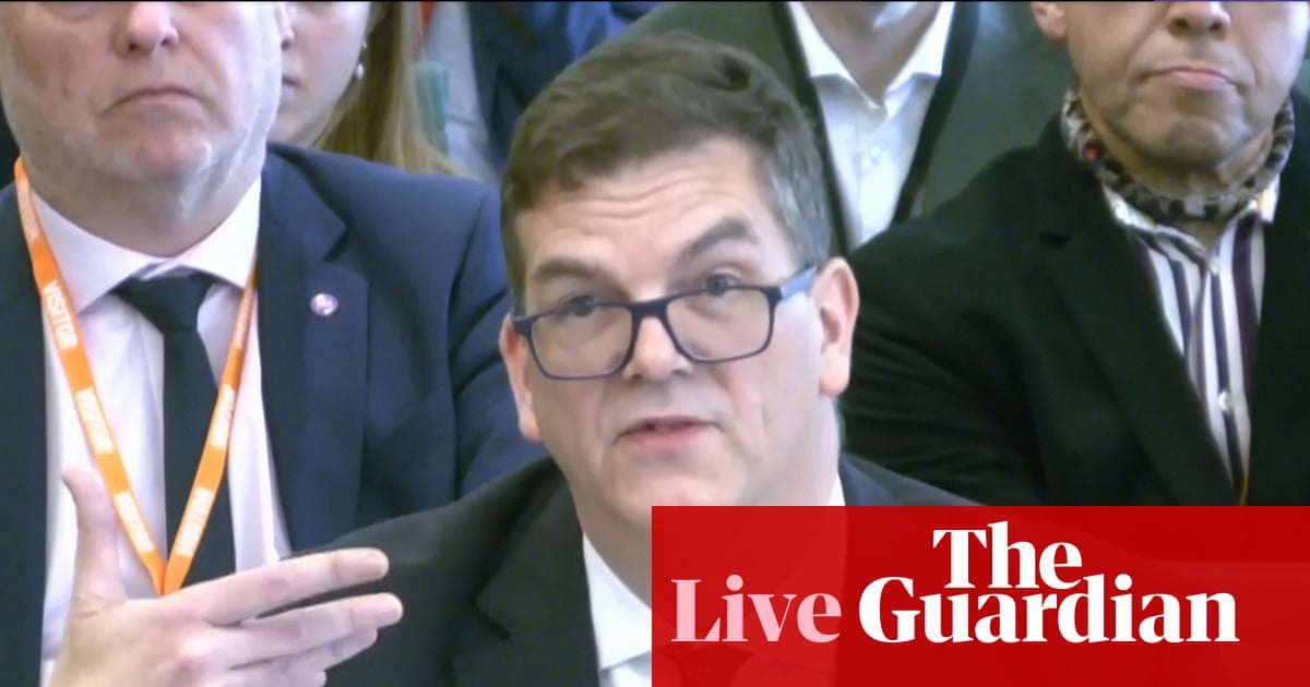 Cabinet Office suggested Mandelson did not even need security vetting, Robbins tells MPs – UK politics live