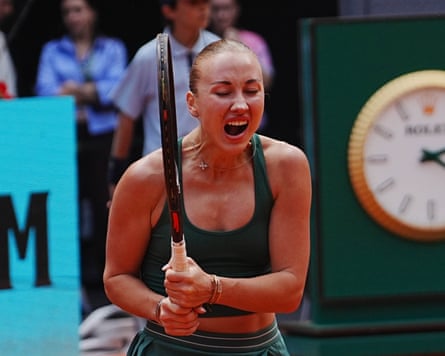Anastasia Potapova roars with delight on her way to beating Karolina Pliskova
