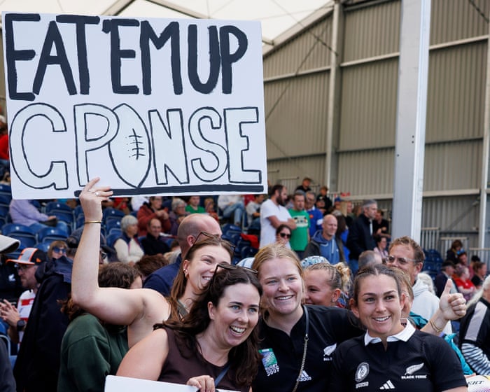 World Rugby urges men to learn from women’s game on engaging with fans