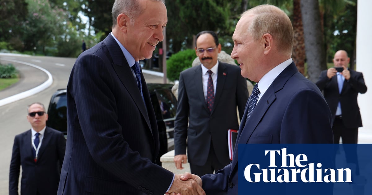 Putin and Erdoğan meet for secretive talks in Sochi