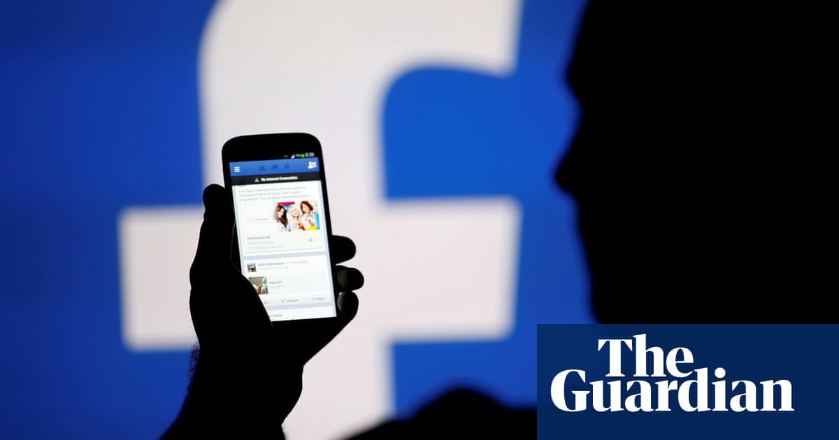Facebook labels Russian users as 'interested in treason'
