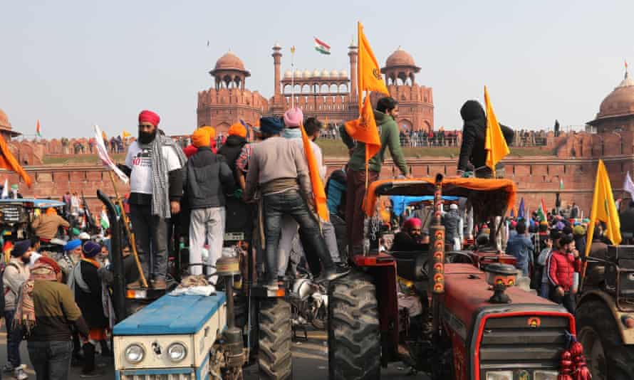 Hundreds of thousands of farmers protested new agriculture laws in India.