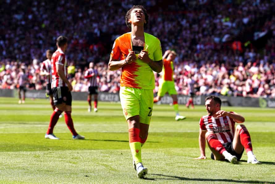 Nottingham Forest’s Brennan Johnson rues a missed chance.