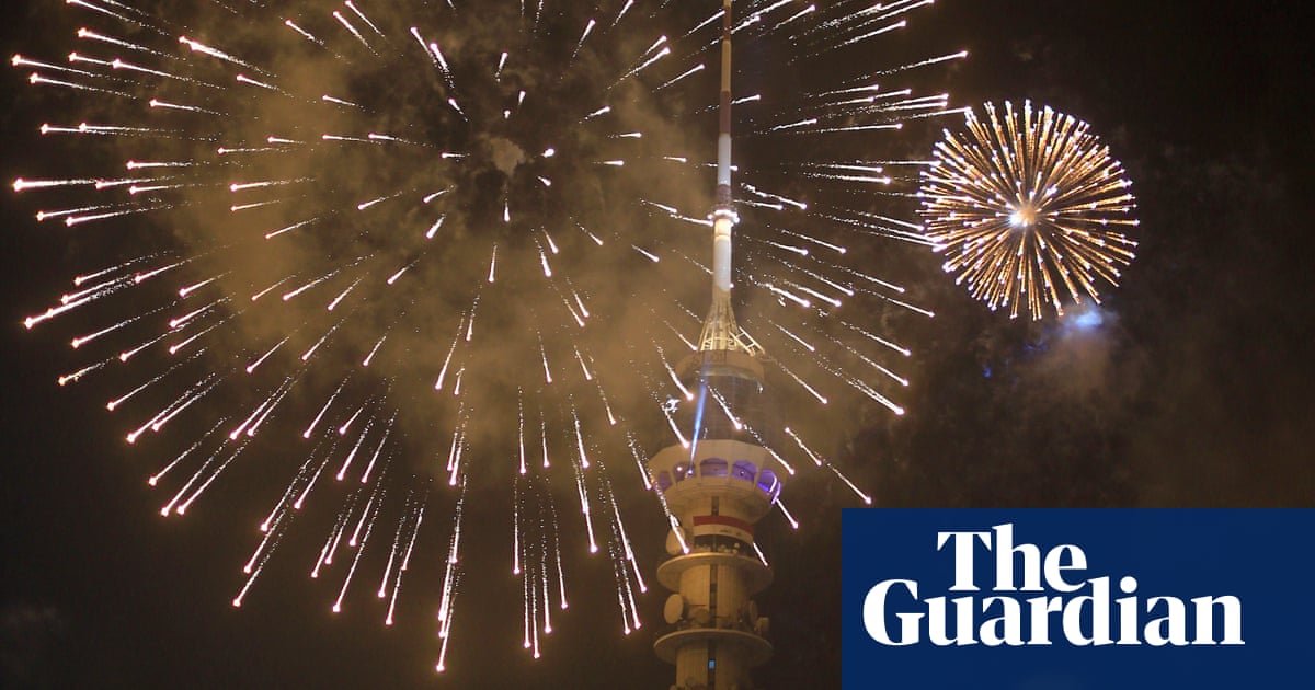 30 sparkling new year’s eve diy party decorations New Year’s Eve 2016 celebrations – in pictures | Life and style | The