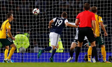 James McArthur scored an 89th-minute equaliser for Scotland against Lithuania in their World Cup qualifier at Hampden Park.
