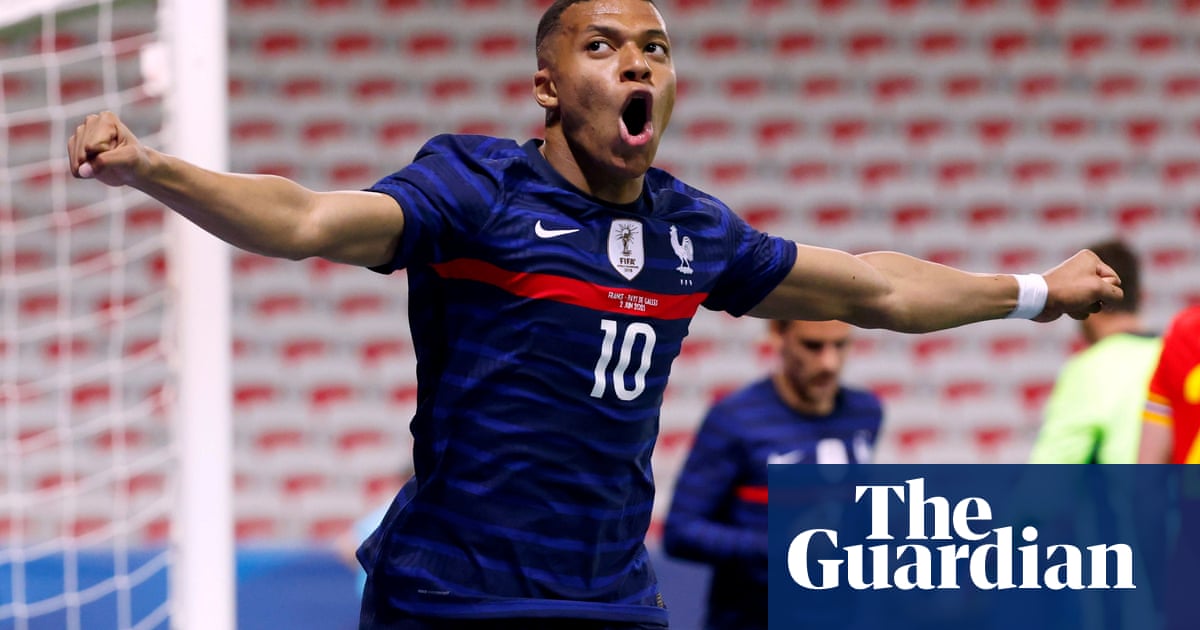 Kylian Mbappé inspires France to win over Wales after Neco Williams sent off