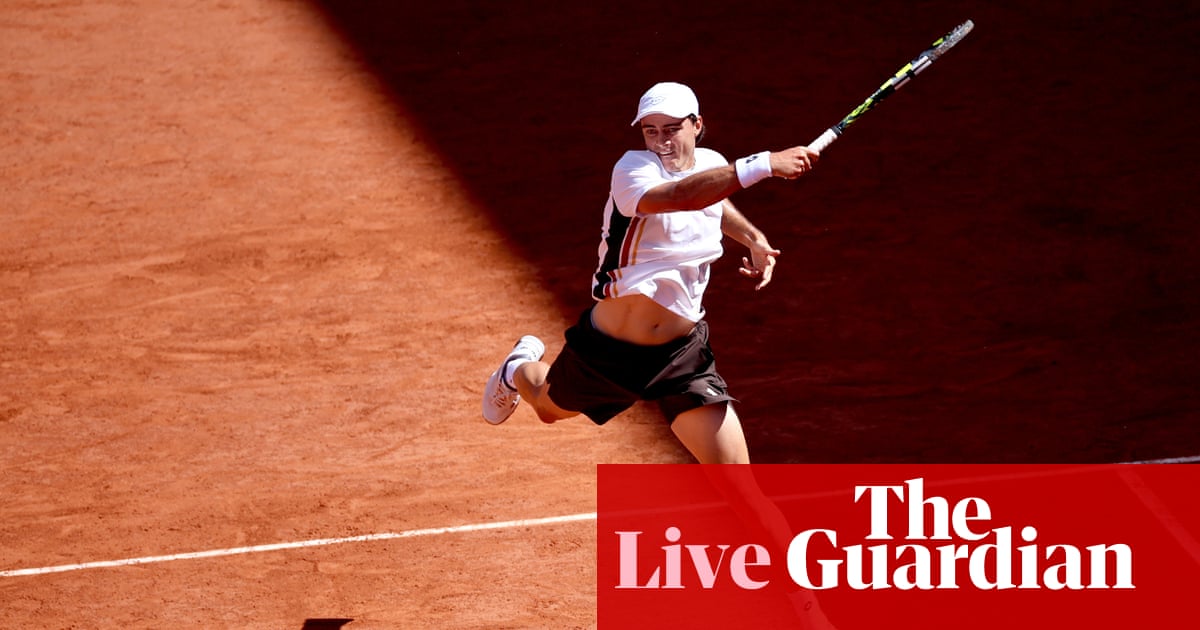 French Open 2026: Sabalenka, Gauff and Medvedev in action on sweltering day three – live